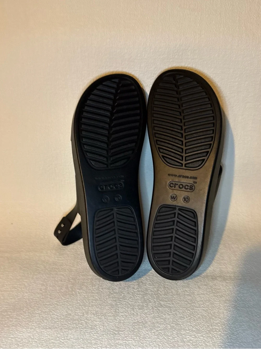 Crocs Brooklyn Low Wedge Platform Sandals Black Women’s Size 10 LiteRide